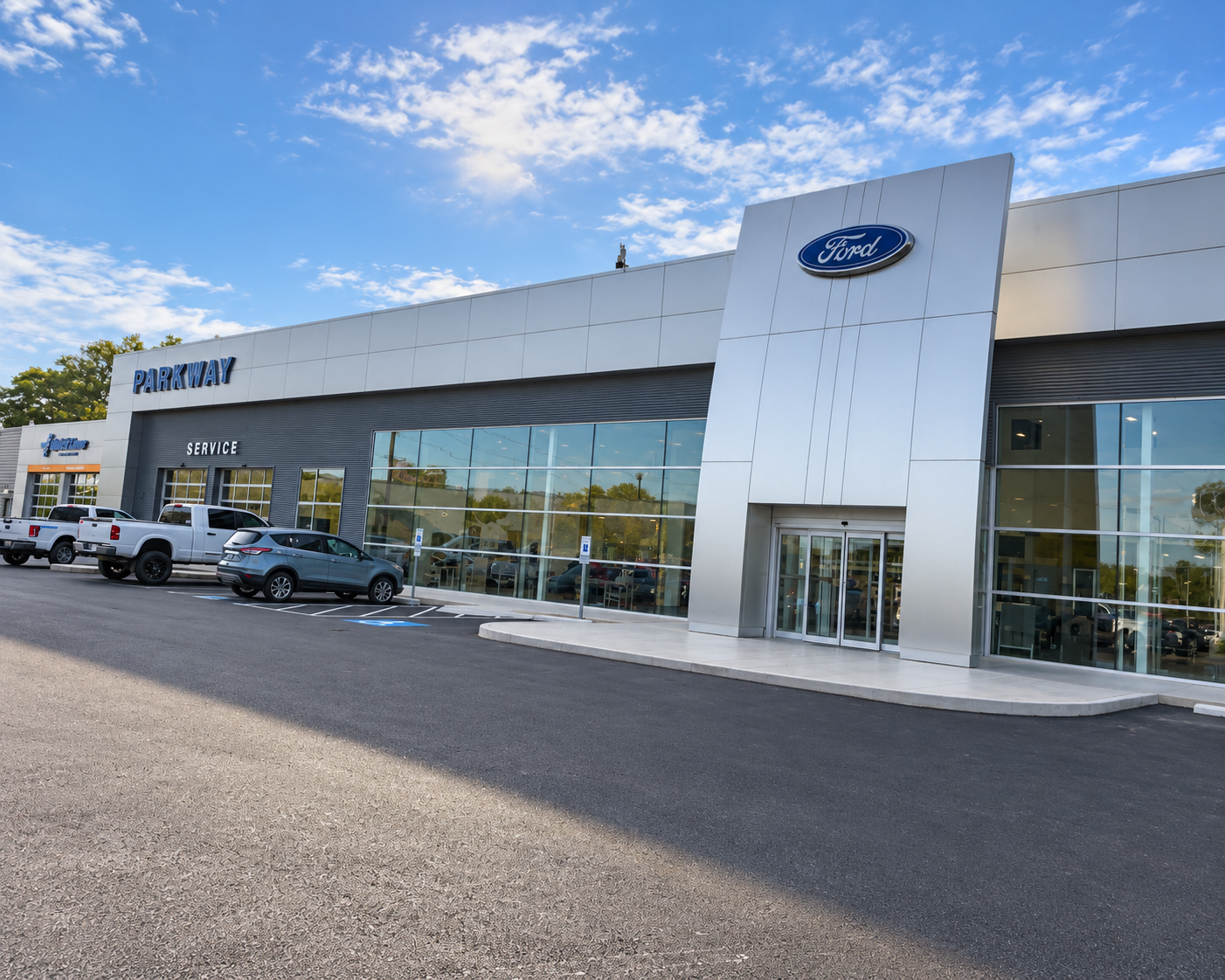 Parkway-Ford-Dealership-Exterior